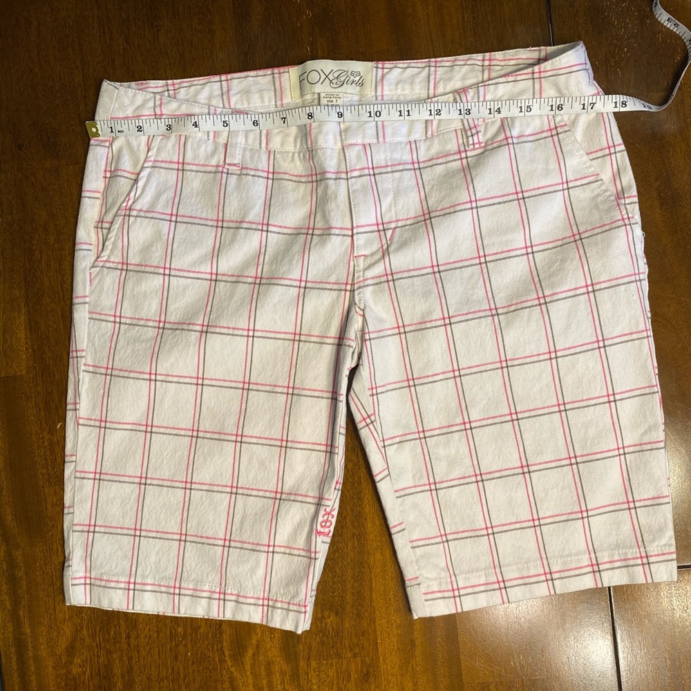 Women’s Fox 🦊 Shorts, Size 7